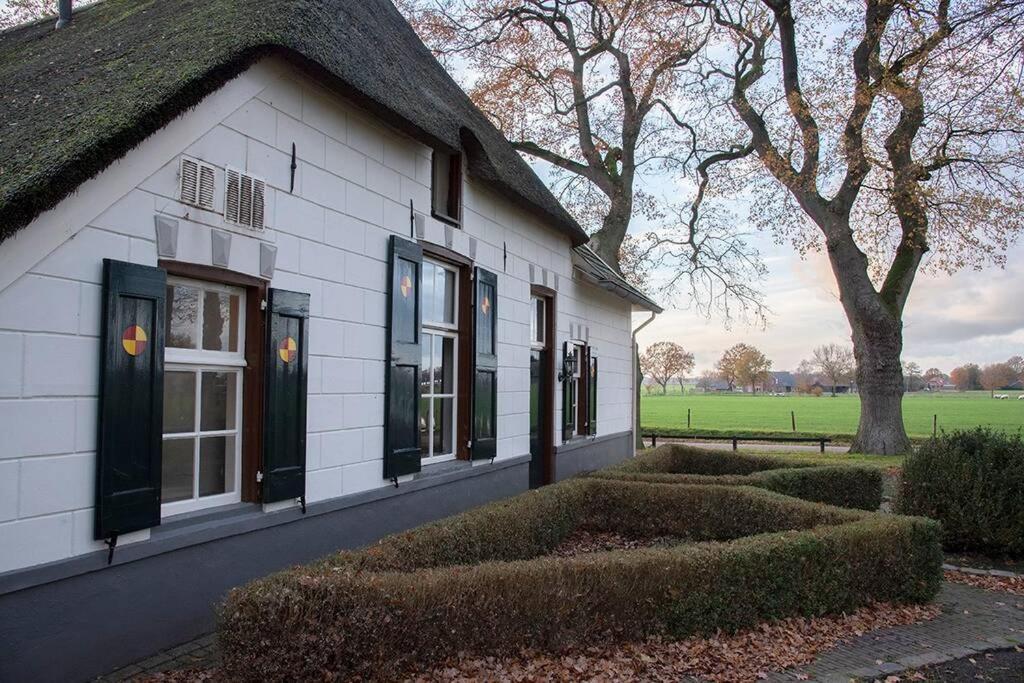 Herberg De Pas Haarle Exteriör bild
